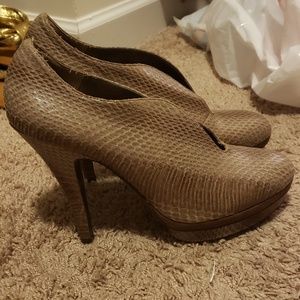 Carlos Santana heels